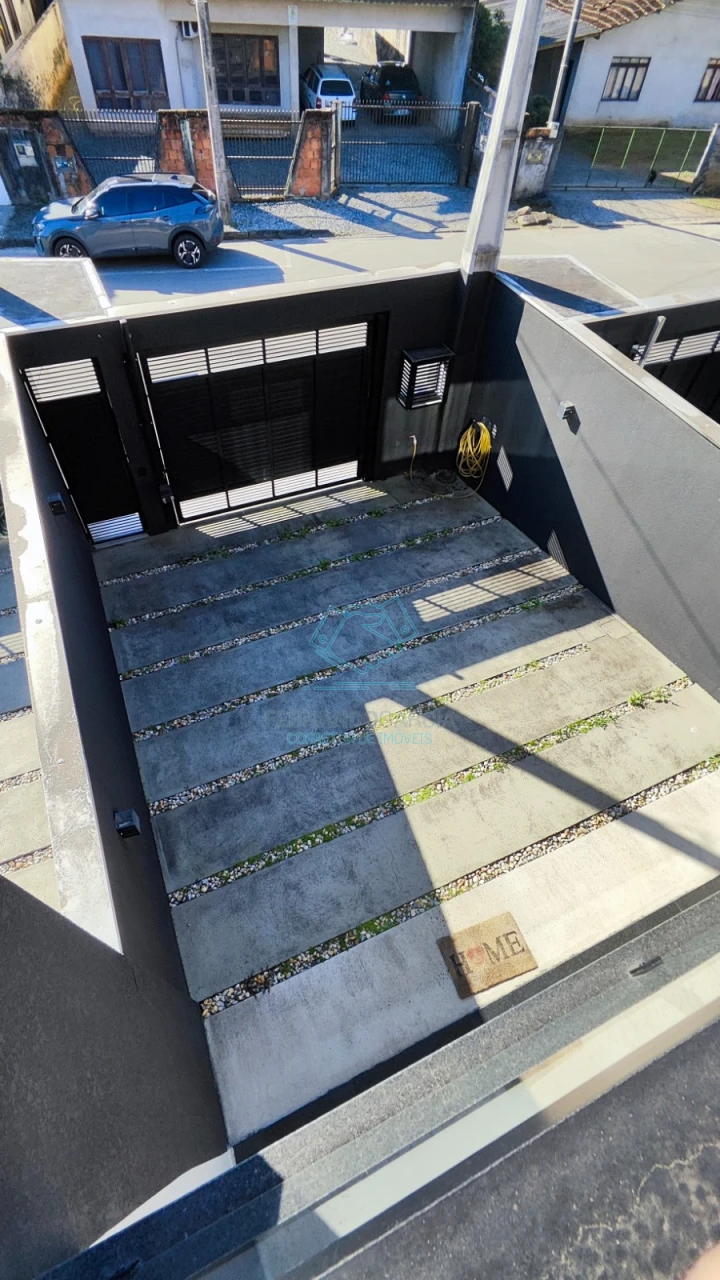 Casa com 3 quartos à venda no Bom Retiro, Joinville