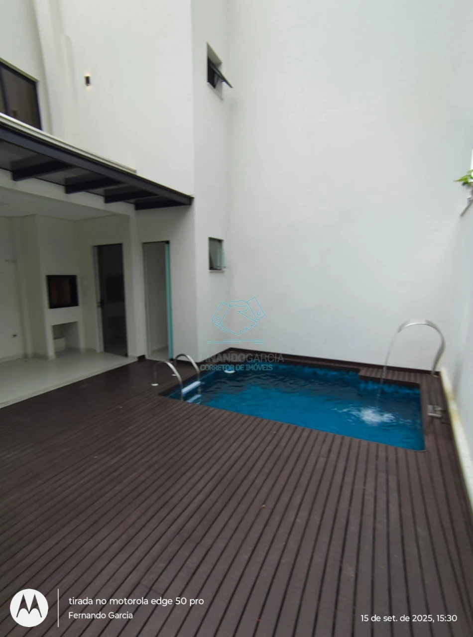 Casa com 3 quartos à venda no Atiradores, Joinville