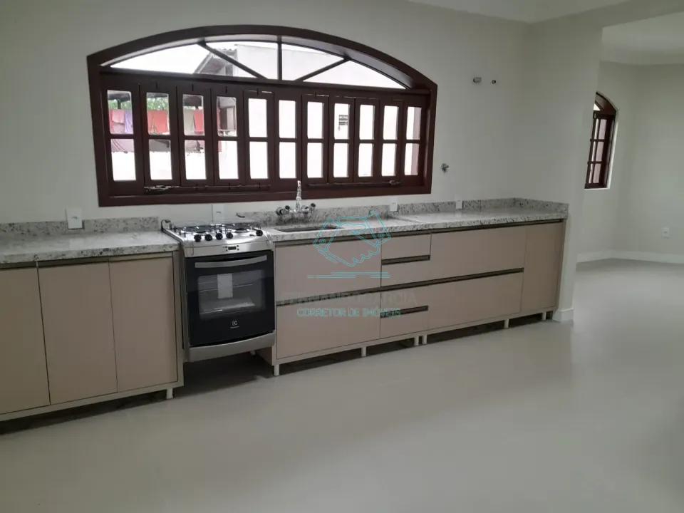 Casa com 5 quartos à venda no Anita Garibaldi, Joinville