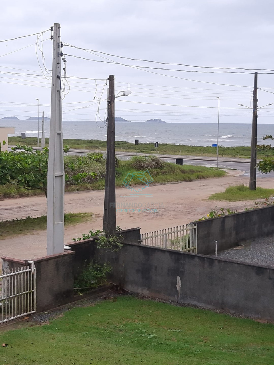 casa sobrado na Praia do Ervino em São Francisco do Sul