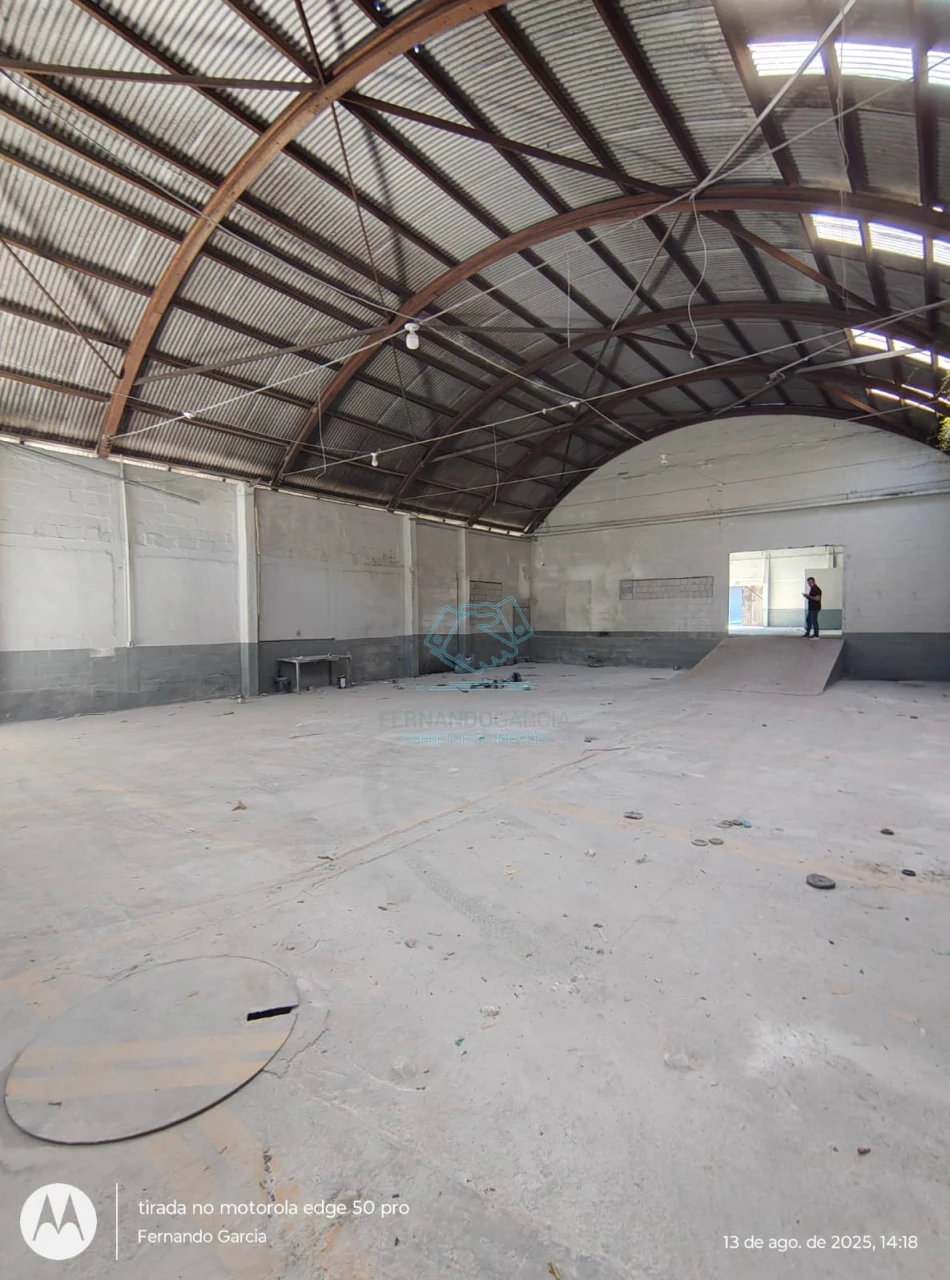 Barracão / Galpão / Depósito com 4 salas à venda no Glória, Joinville