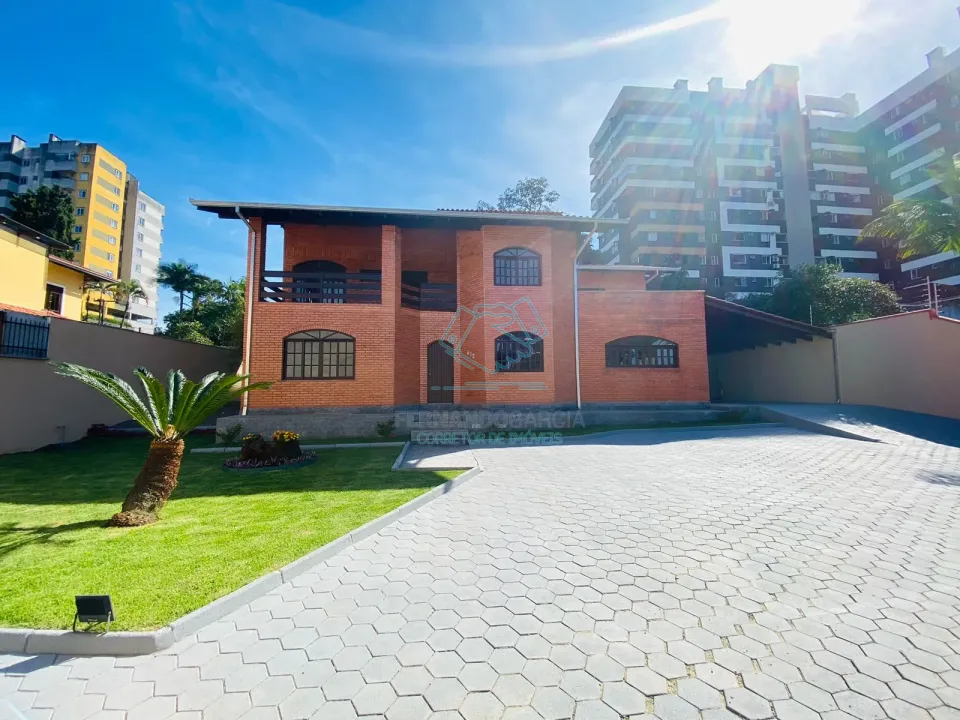 Casa com 5 quartos à venda no Anita Garibaldi, Joinville