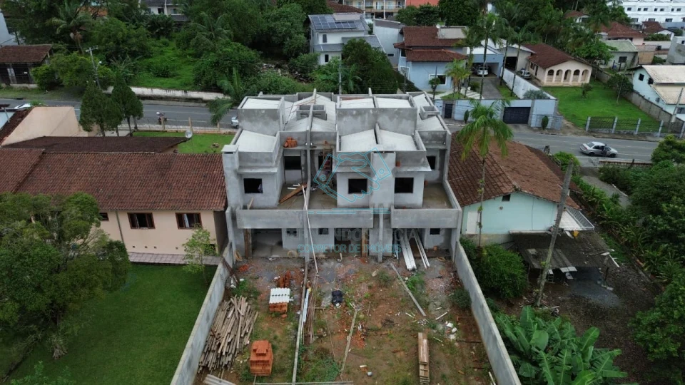 Casa com 3 quartos à venda no Bom Retiro, Joinville