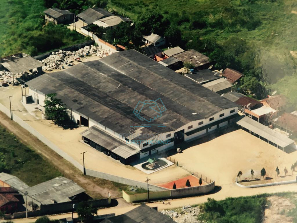 GASPAR/SC, GALPÃO COM ALTA RENTABILIDADE E INFRAESTRUTURA COMPLETA