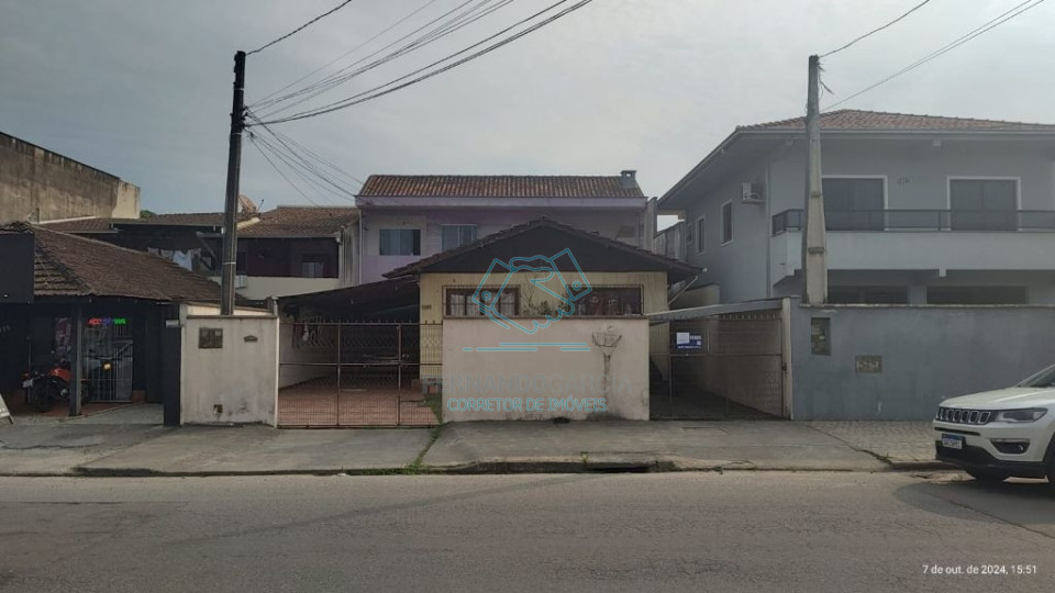 casa para investimento no Jardim Iririú