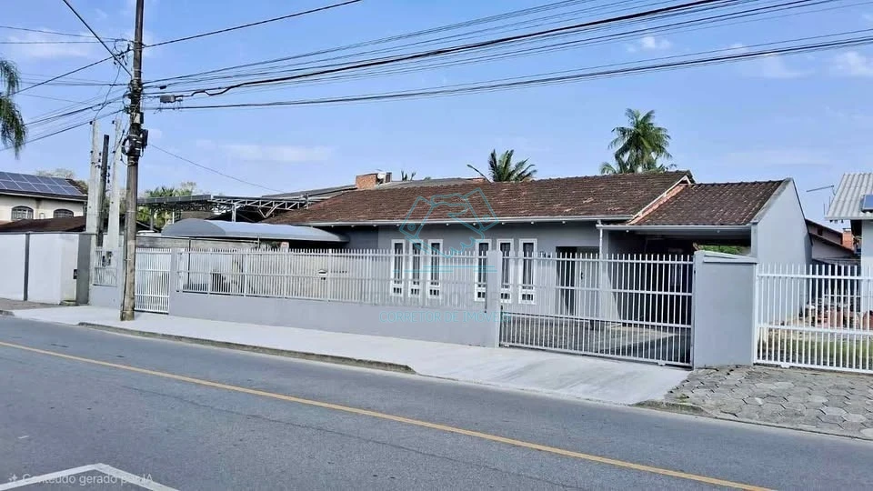 Casa com 4 quartos à venda na Vila Nova, Joinville