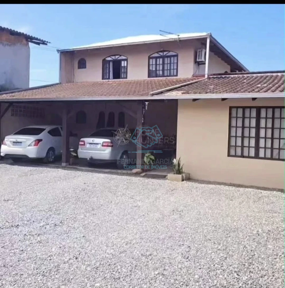 Casa com 5 quartos à venda no Morro do Meio, Joinville