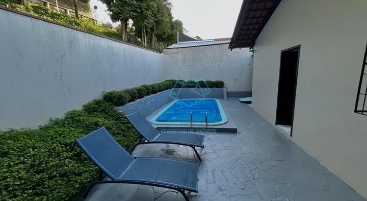 Casa com 3 quartos à venda no Saguaçu, Joinville