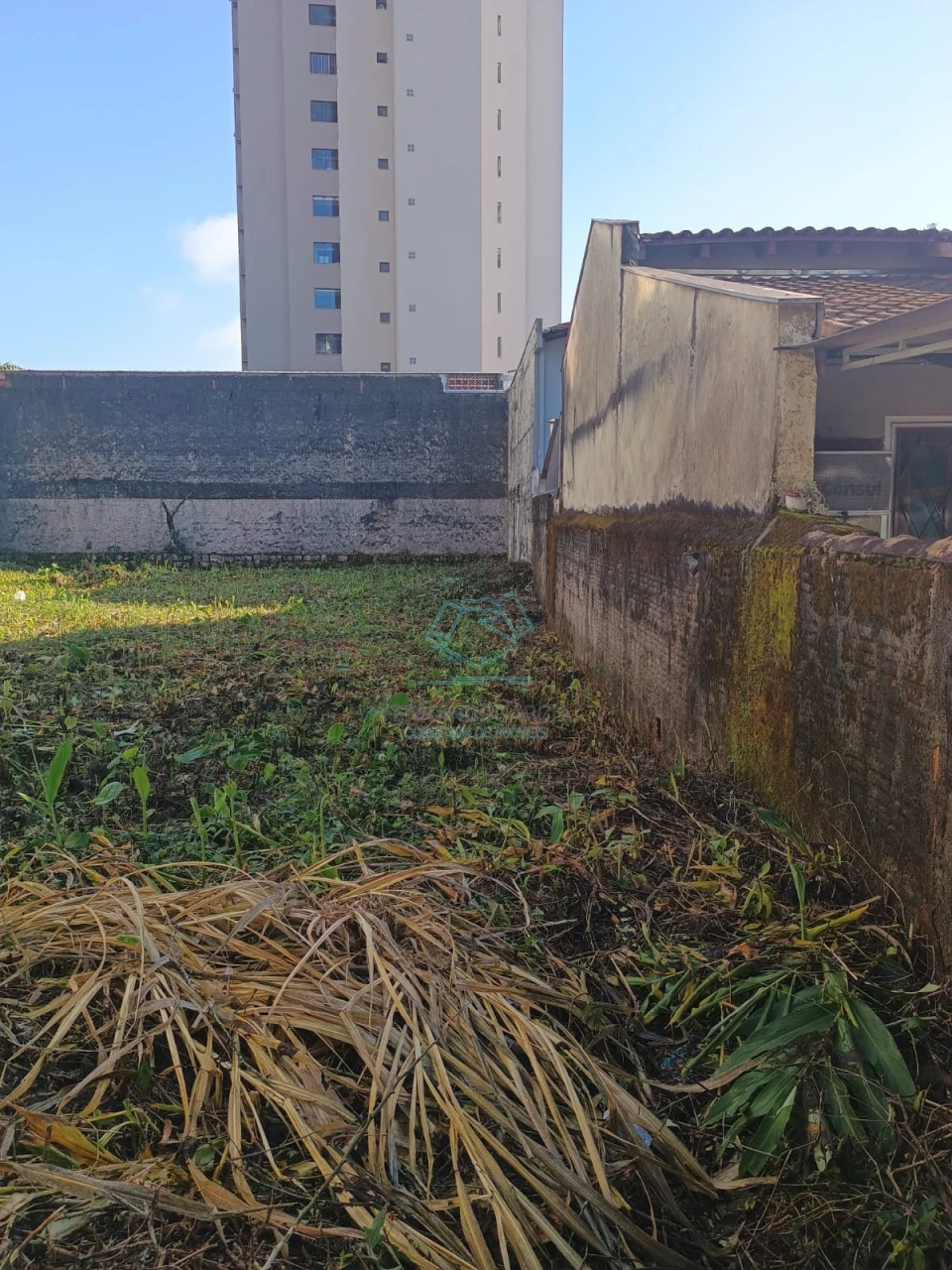 Terreno à venda no Atiradores, Joinville