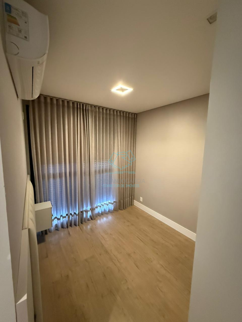 APARTAMENTO À VENDA NO bairro Anita Garibaldi