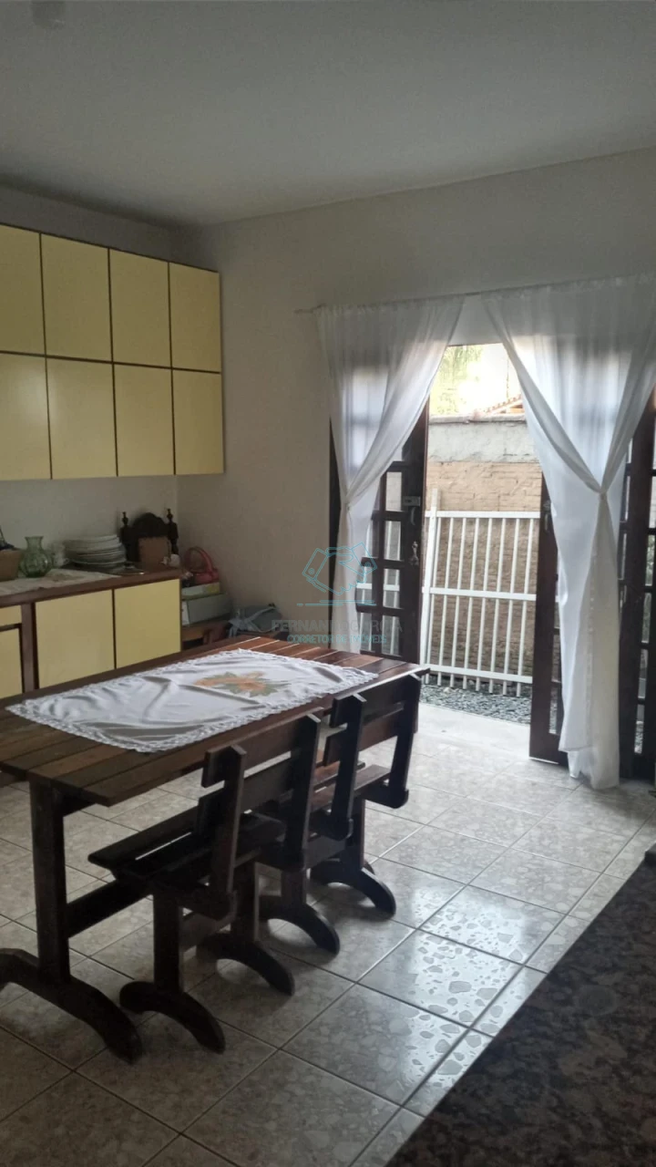 Casa com 4 quartos à venda na Vila Nova, Joinville