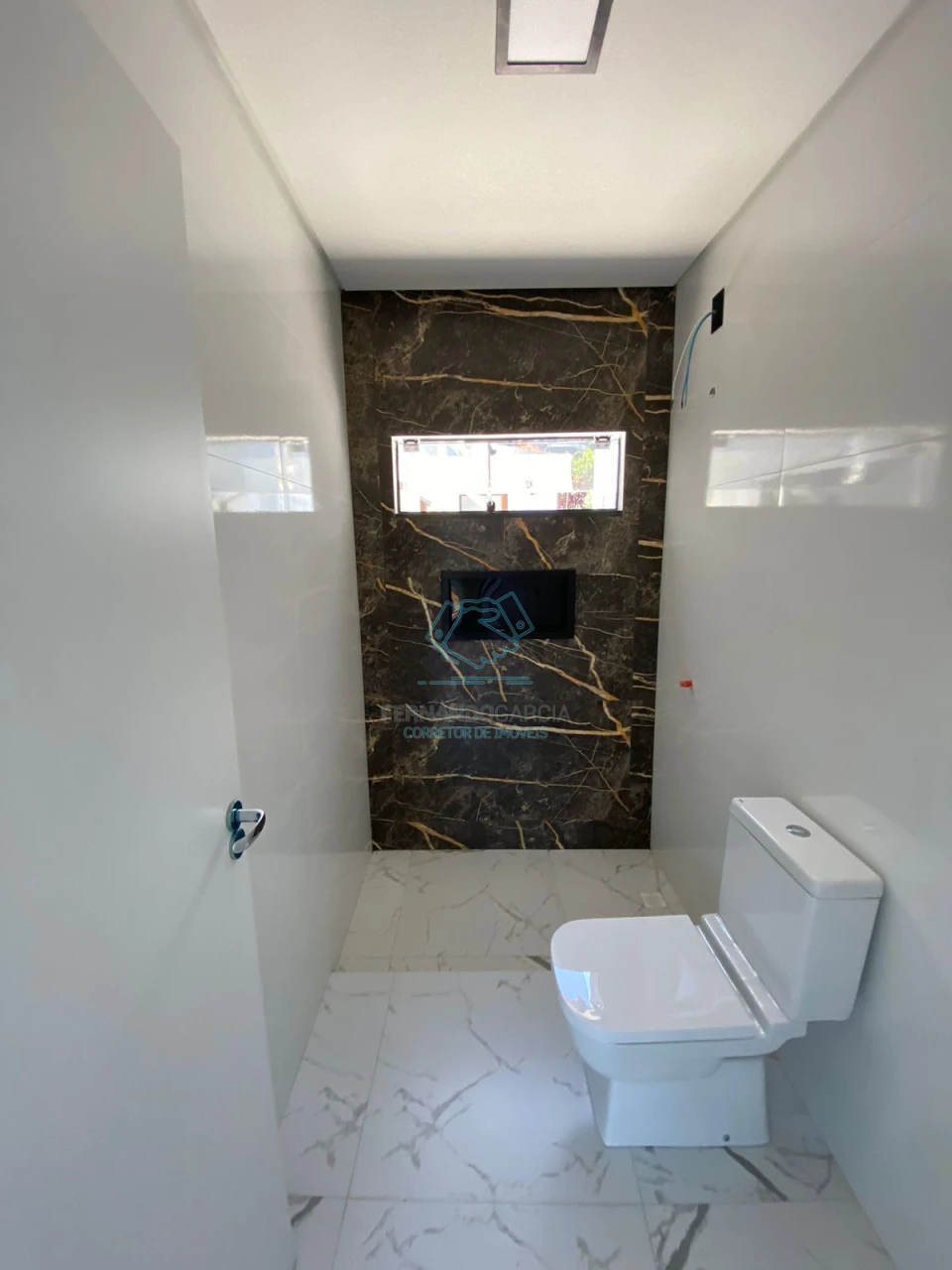 Casa comercial com 1 sala à venda no Saguaçu, Joinville