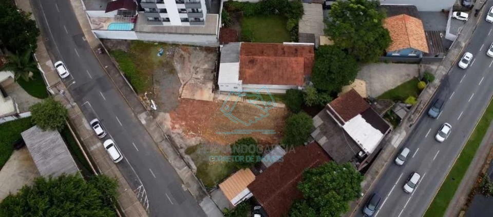 Terreno à venda no Saguaçu, Joinville