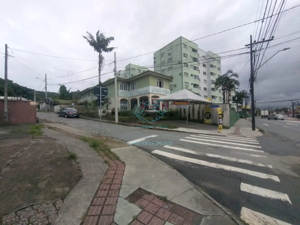 Casa comercial com 2 salas à venda no Boa Vista, Joinville