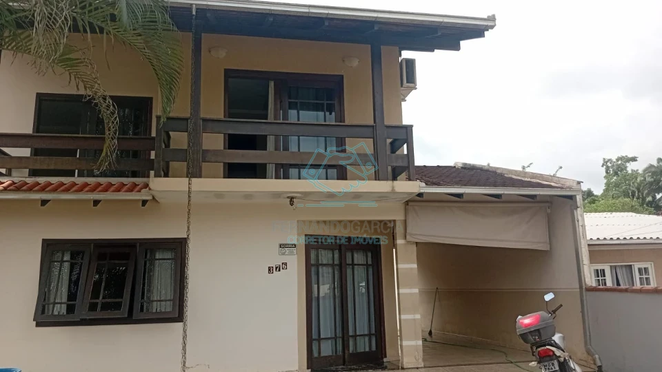 Casa com 3 quartos à venda na Vila Nova, Joinville
