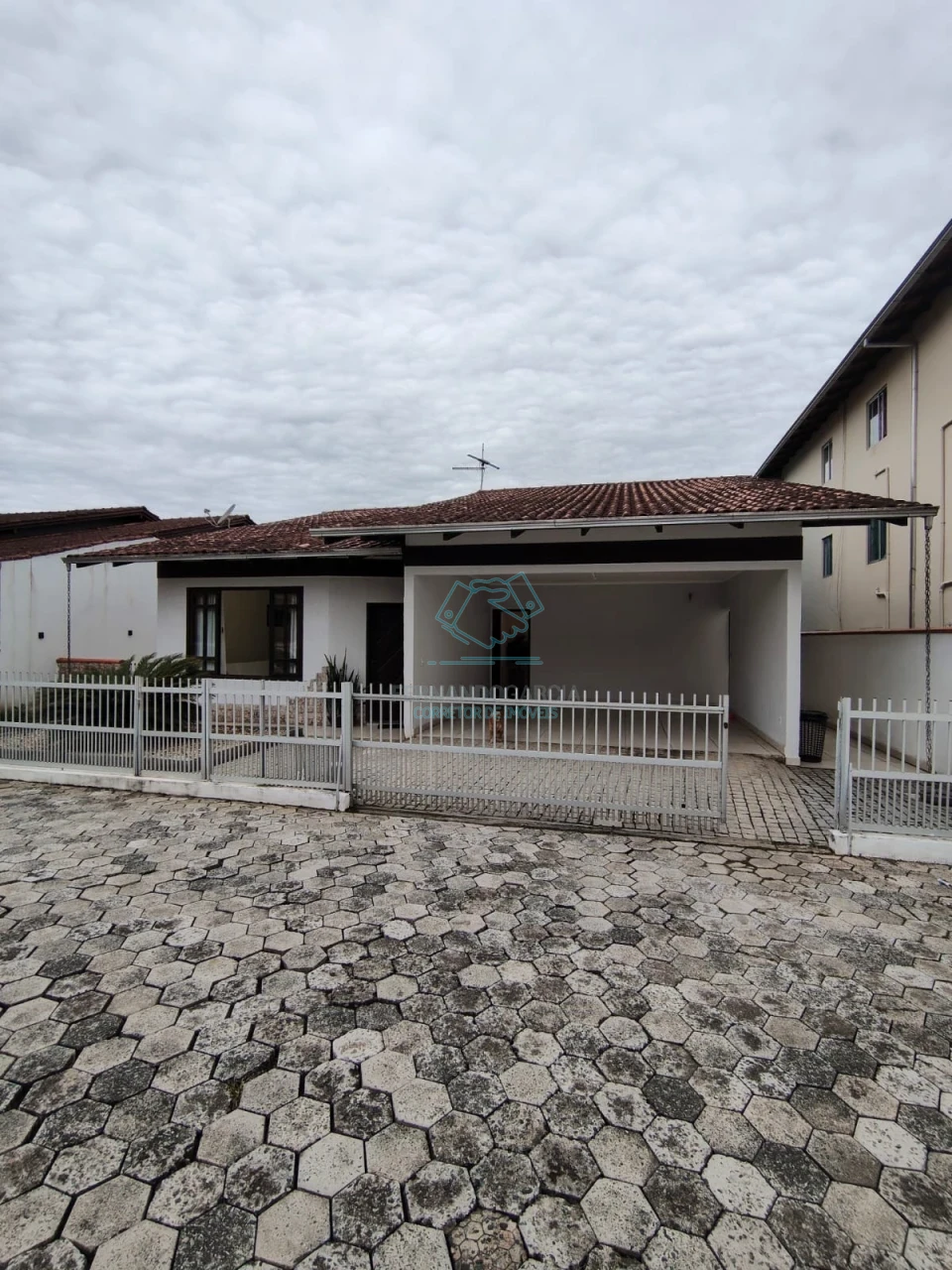 Casa em condomínio fechado com 4 quartos à venda no Saguaçu, Joinville