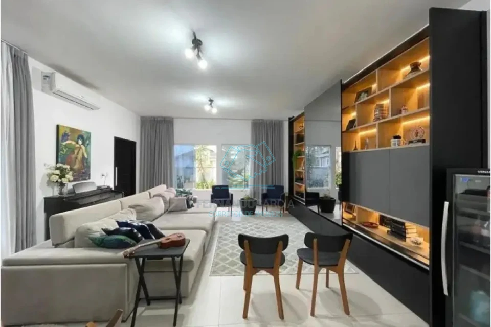 Casa com 3 quartos à venda no Costa e Silva, Joinville