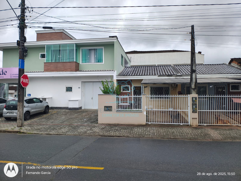 Casa comercial com 4 salas à venda no Comasa, Joinville