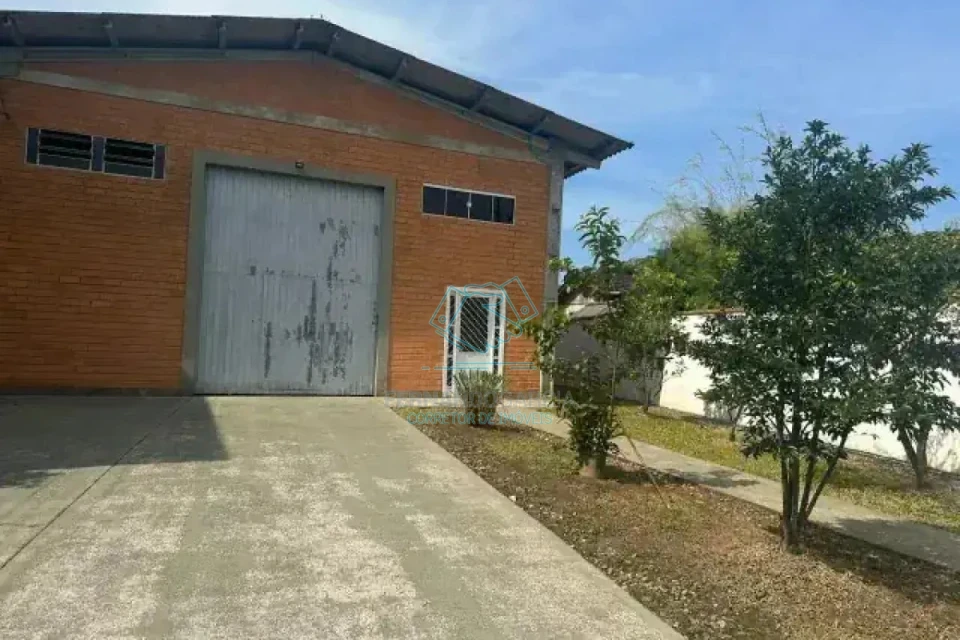 Barracão / Galpão / Depósito com 4 salas à venda no São Marcos, Joinville