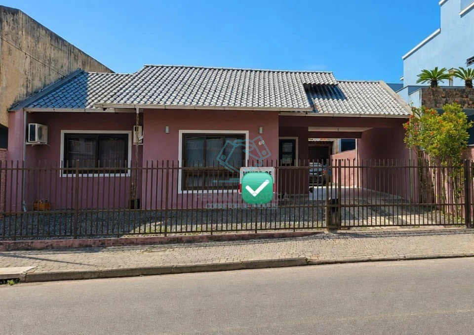 Casa com 2 quartos à venda na Vila Nova, Joinville