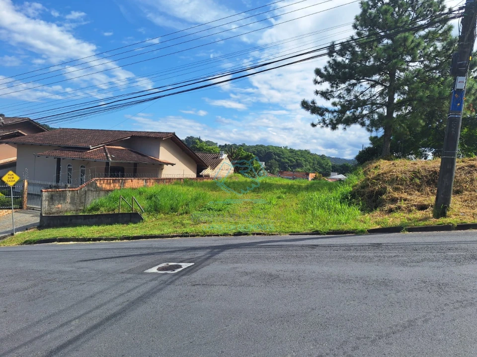 Terreno à venda no Anita Garibaldi, Joinville