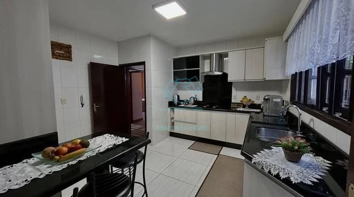 Casa com 3 quartos à venda no Saguaçu, Joinville