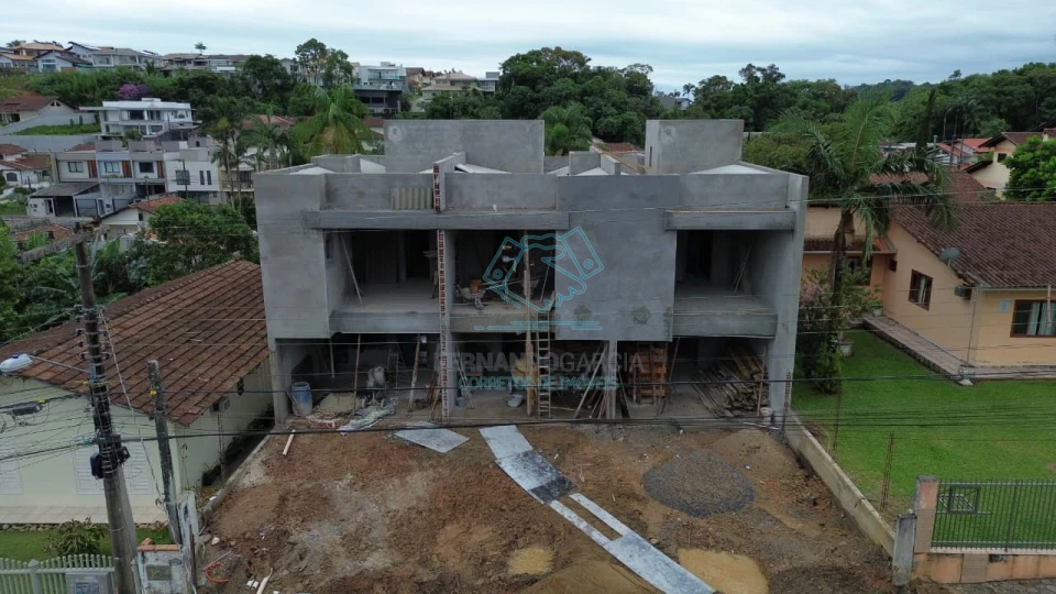Casa com 3 quartos à venda no Bom Retiro, Joinville