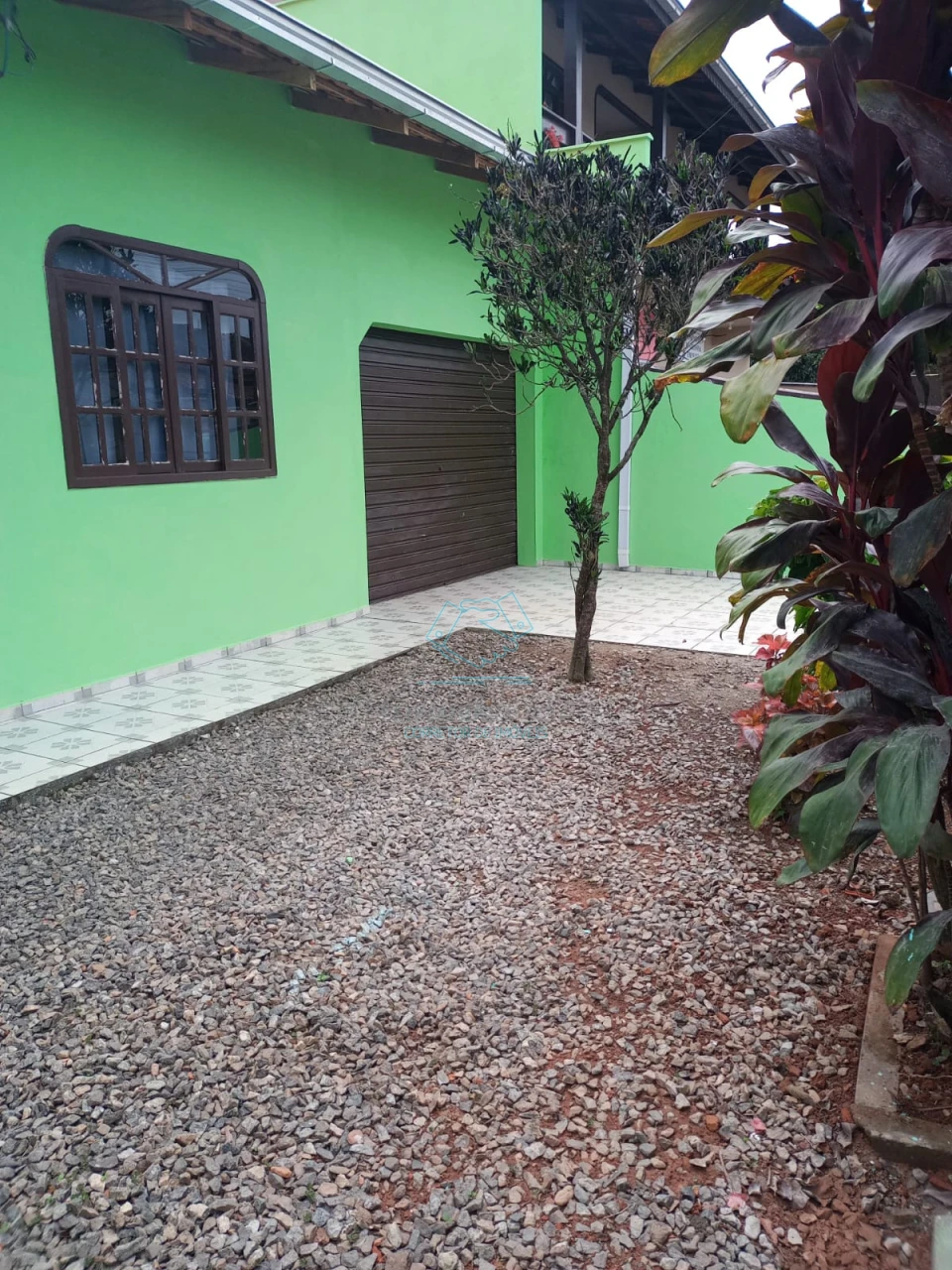 Casa com 3 quartos à venda no Comasa