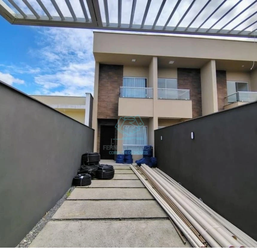 Casa com 2 quartos à venda na Vila Nova, Joinville