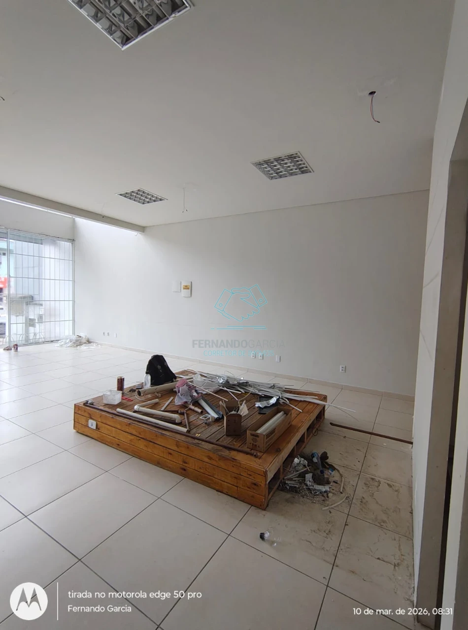 Sala comercial com 1 sala para alugar na Rua Albano Schmidt, 2271, Boa Vista, Joinville