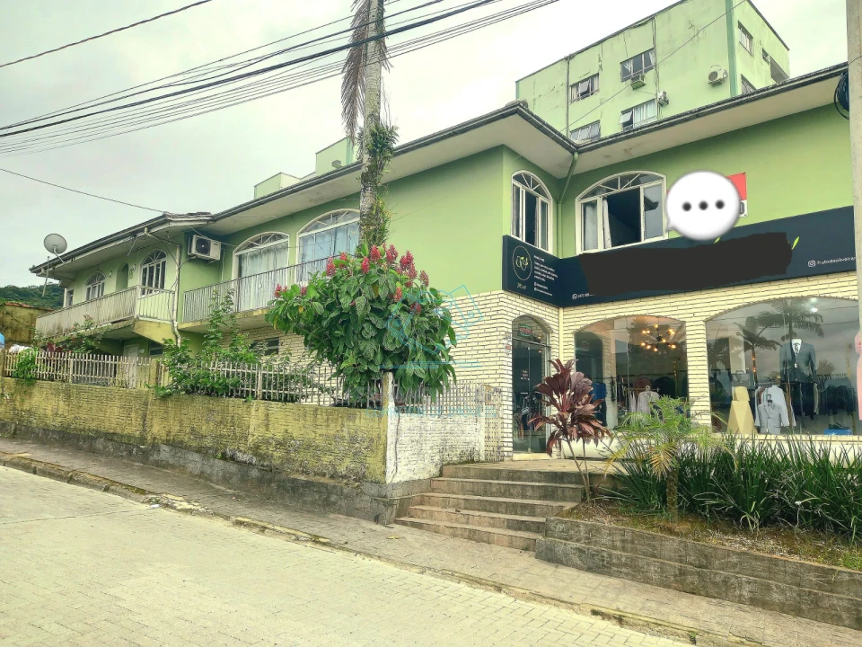 Casa comercial com 2 salas à venda no Boa Vista, Joinville
