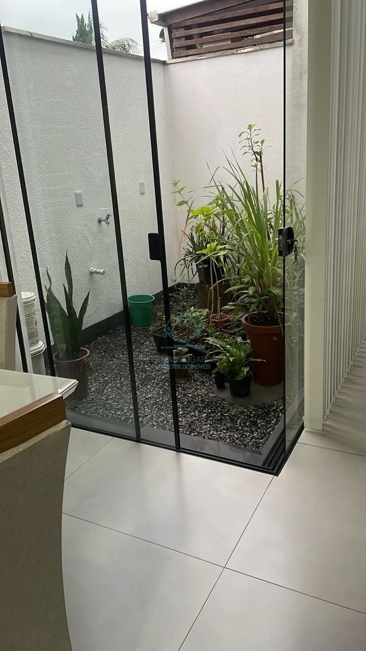 Casa com 2 quartos à venda no Santo Antônio, Joinville