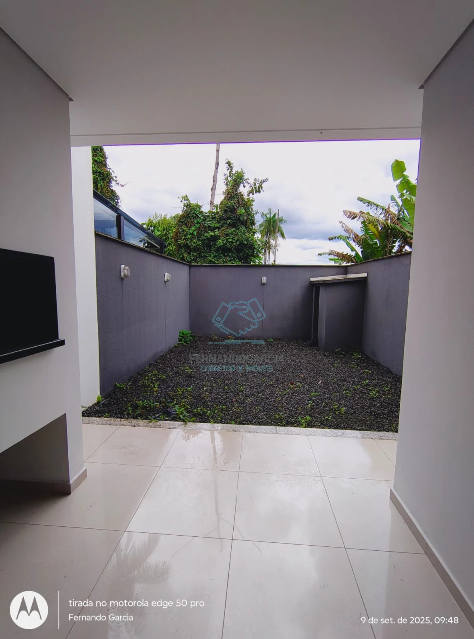 Lindo sobrado geminado à venda no bairro bom retiro