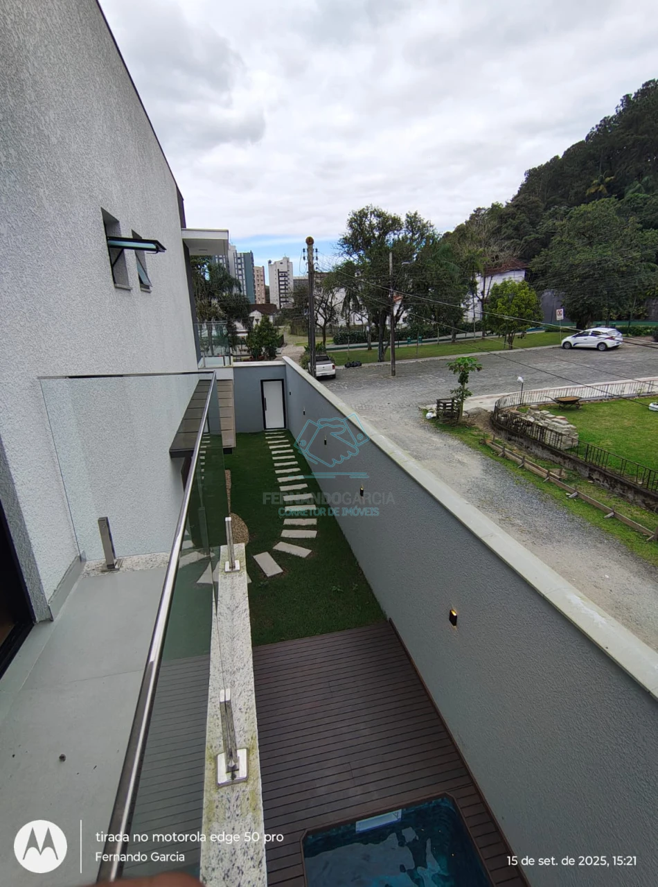 Casa com 3 quartos à venda no Atiradores, Joinville