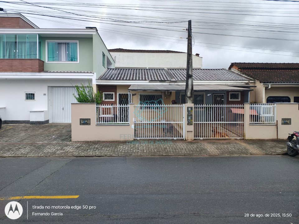 Casa comercial com 4 salas à venda no Comasa, Joinville