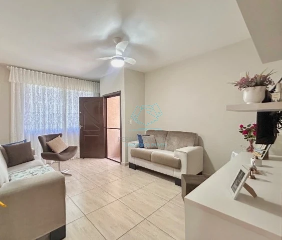 Casa com 3 quartos à venda no Saguaçu, Joinville