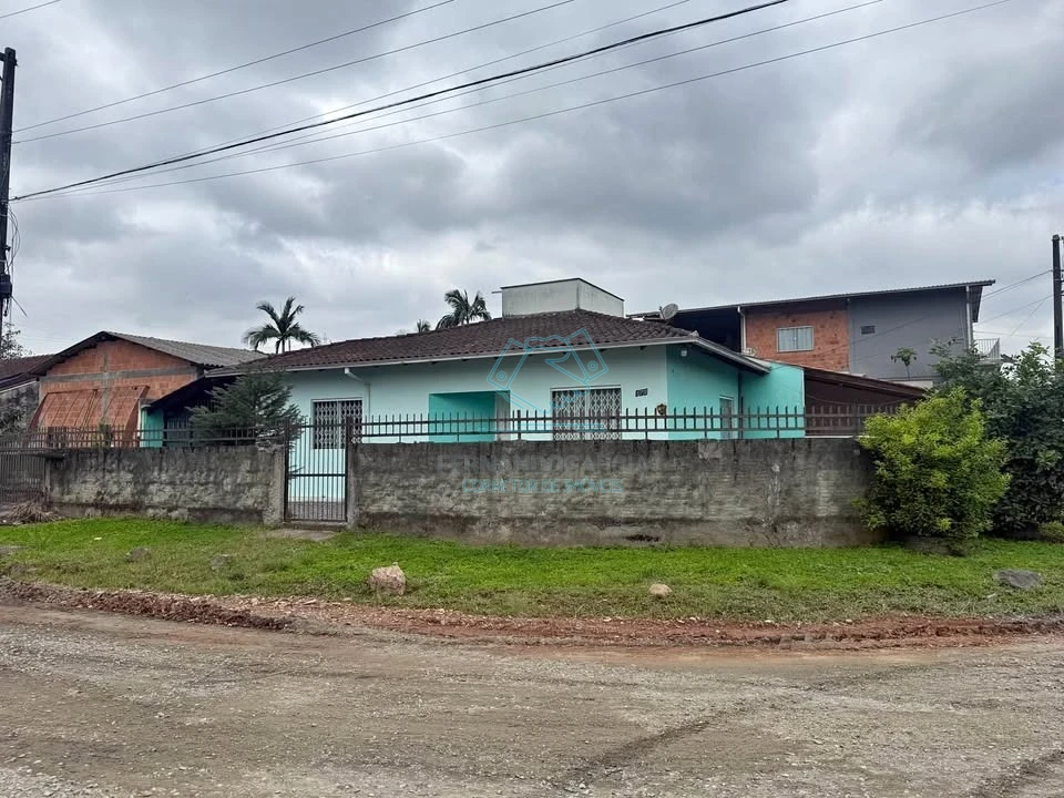 Casa com 3 quartos à venda na Vila Nova, Joinville