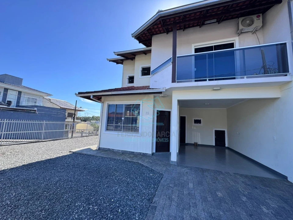 Casa com 3 quartos à venda no Costa e Silva, Joinville