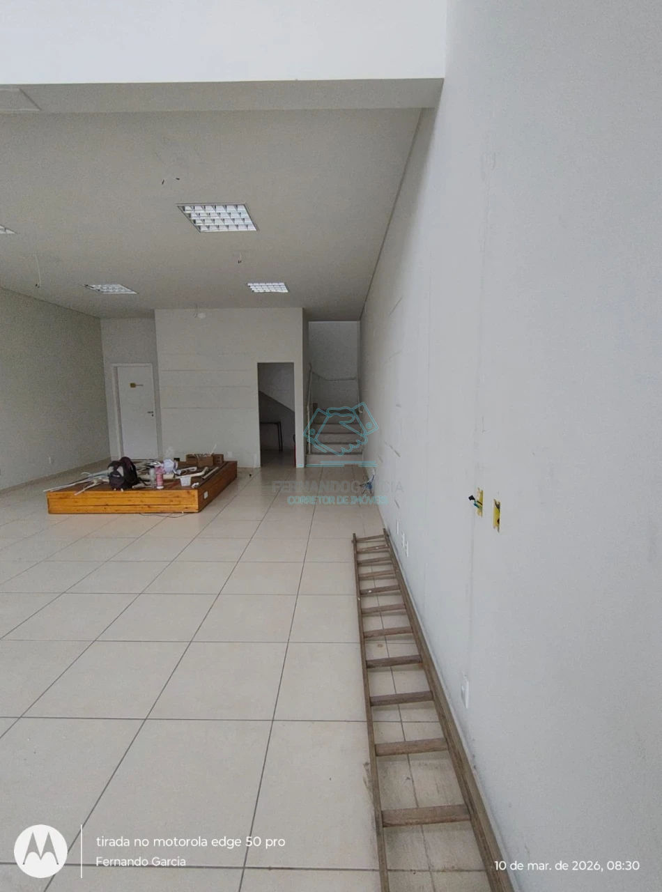 Sala comercial com 1 sala para alugar na Rua Albano Schmidt, 2271, Boa Vista, Joinville