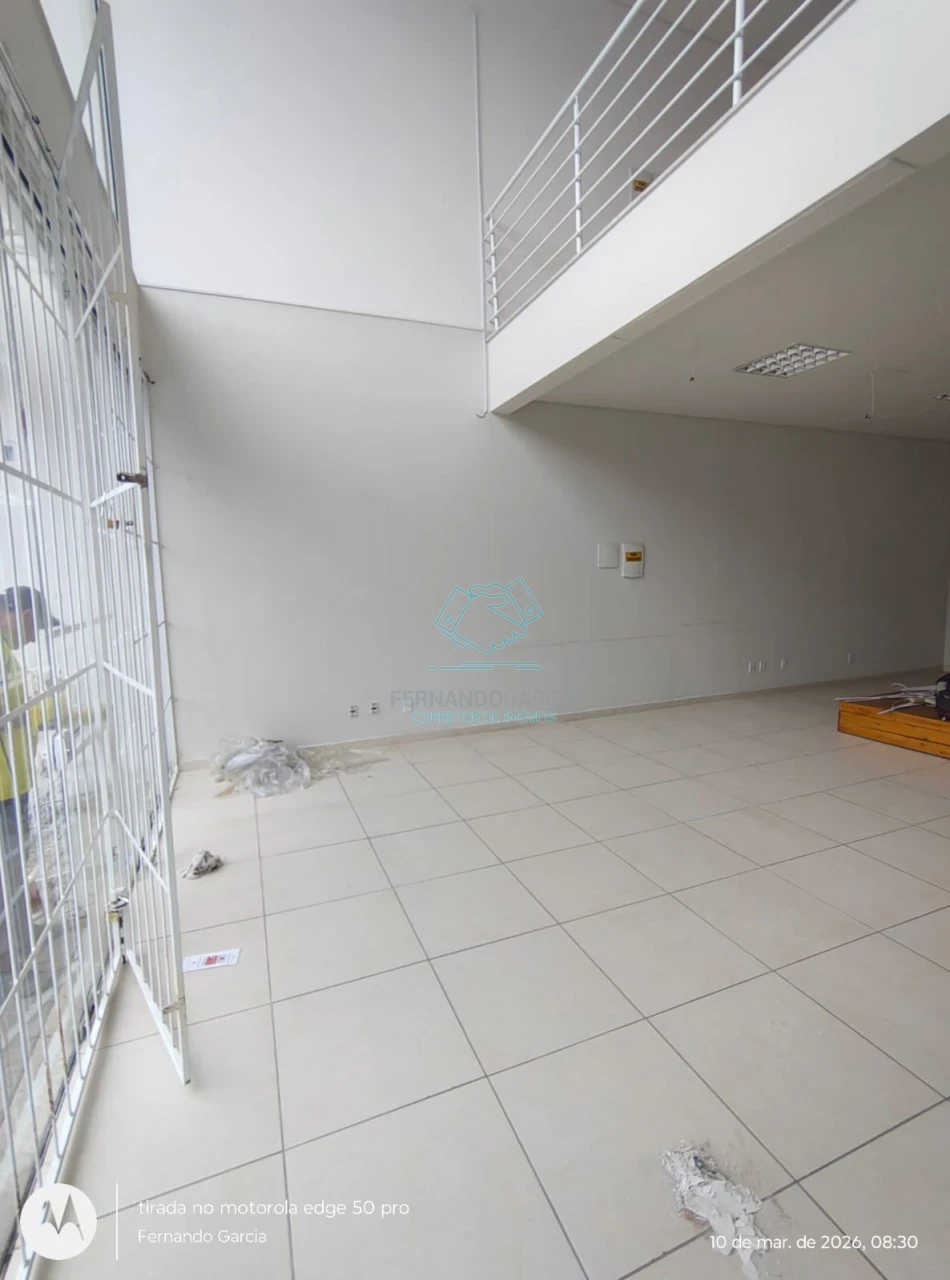 Sala comercial com 1 sala para alugar na Rua Albano Schmidt, 2271, Boa Vista, Joinville