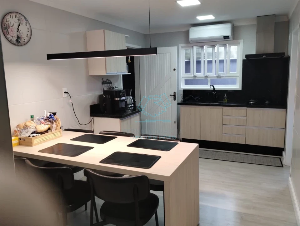 Casa plana mobiliada à venda bairro costa e silva – joinville/sc
