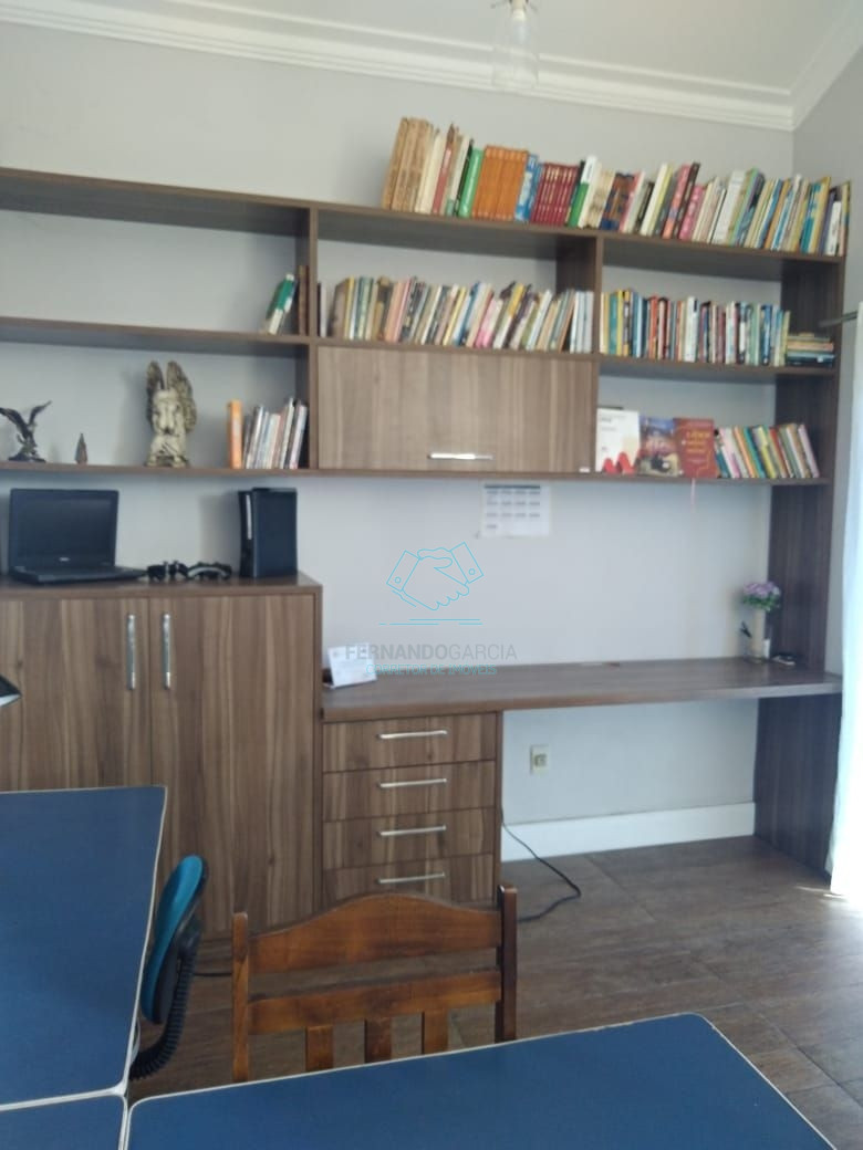 Sobrado dos Seus Sonhos à Venda: Luxo e Conforto no Iririu!