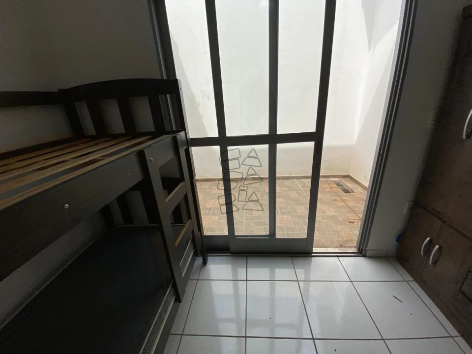 Imagens do imóveis Duas casas à venda no mesmo terreno - Jardim Nova Itália Limeira