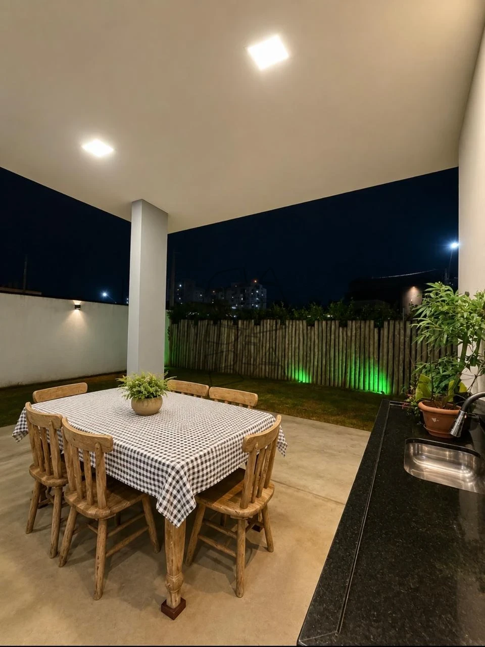 Imagens do imóveis Casa em condomínio à venda - Vale das Oliveiras - Jardim Residencial Alto da Graminha Limeira