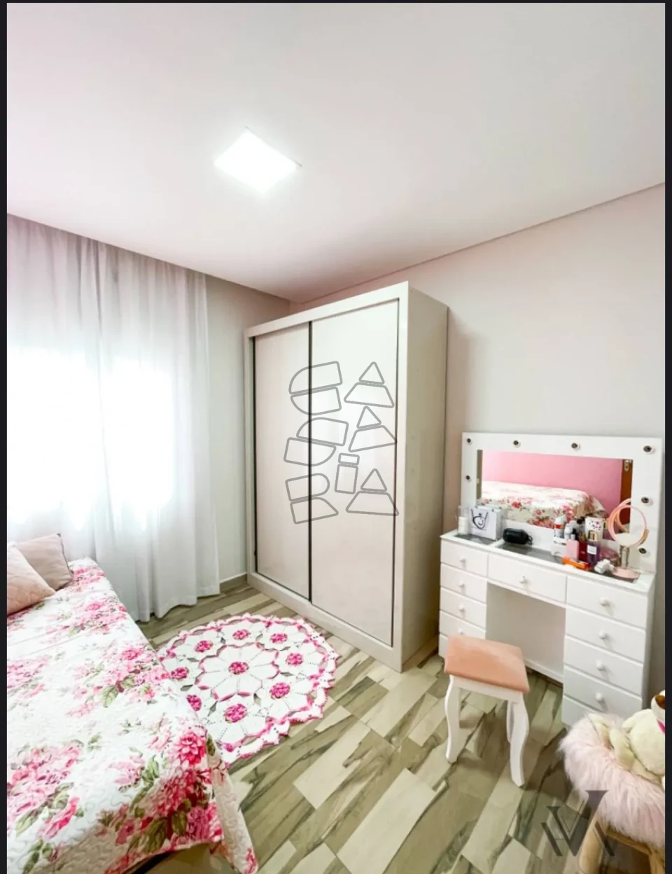 Casa Residencial á venda - Jardim dos Jequitibás