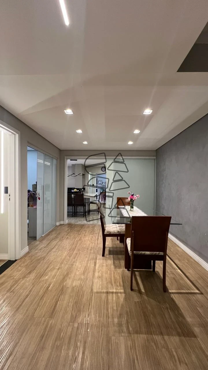 Casa Residencial à venda - Jardim das Laranjeiras - Limeira