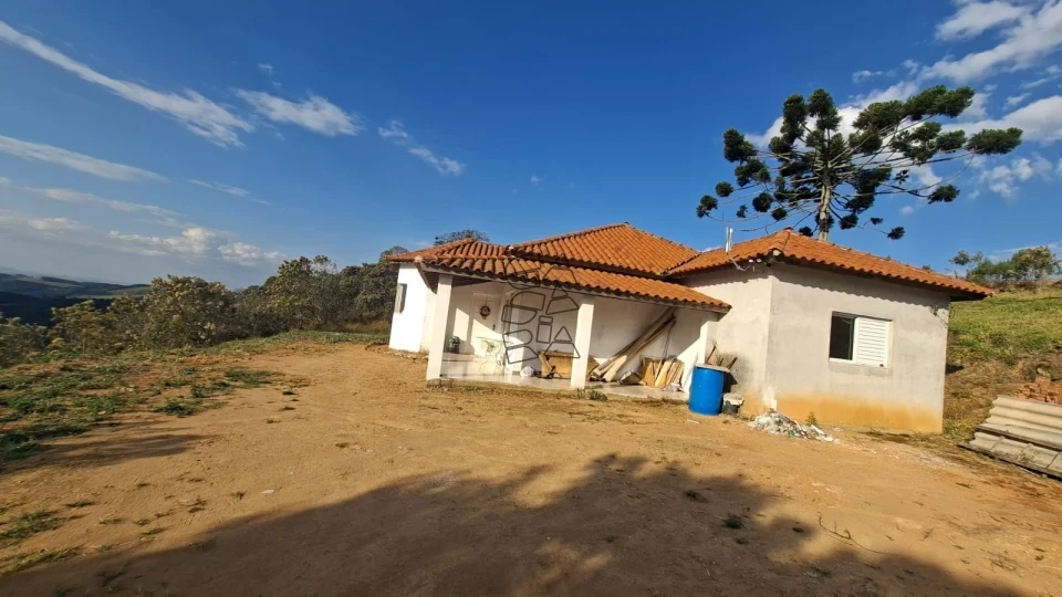 Imagens do imóveis Sitio à venda - Zona Rural de Bueno Brandão  / MG