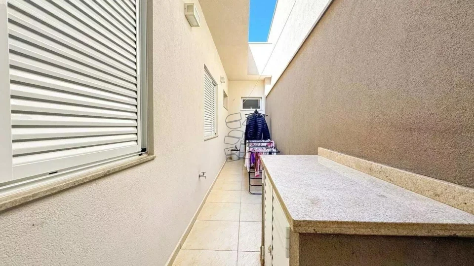 Imagens do imóveis Casa em condomínio à venda -  Roland III - Parque Residencial Roland Limeira
