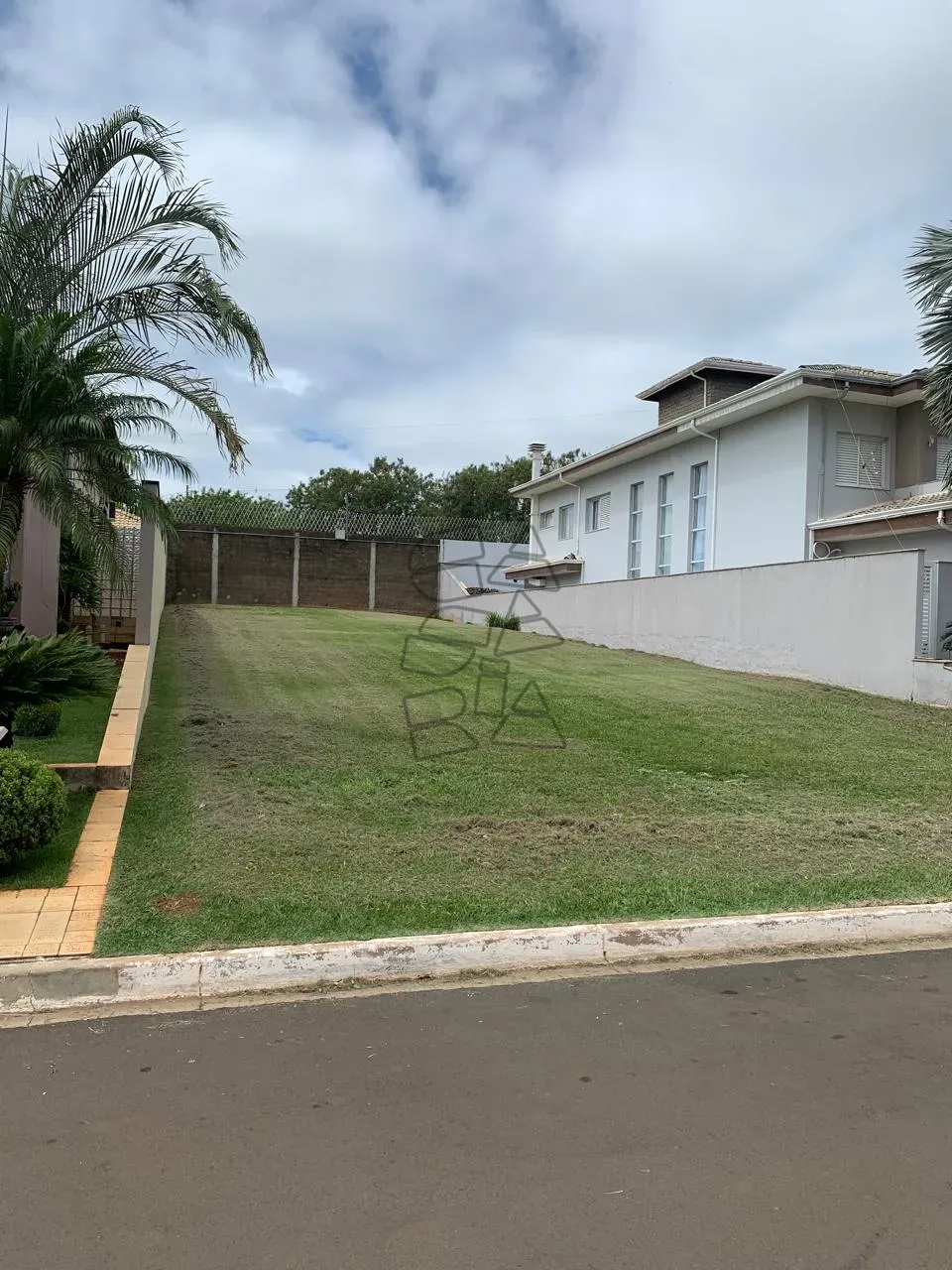 Imagens do imóveis Terreno em condomínio à venda - Colinas de São João Limeira
