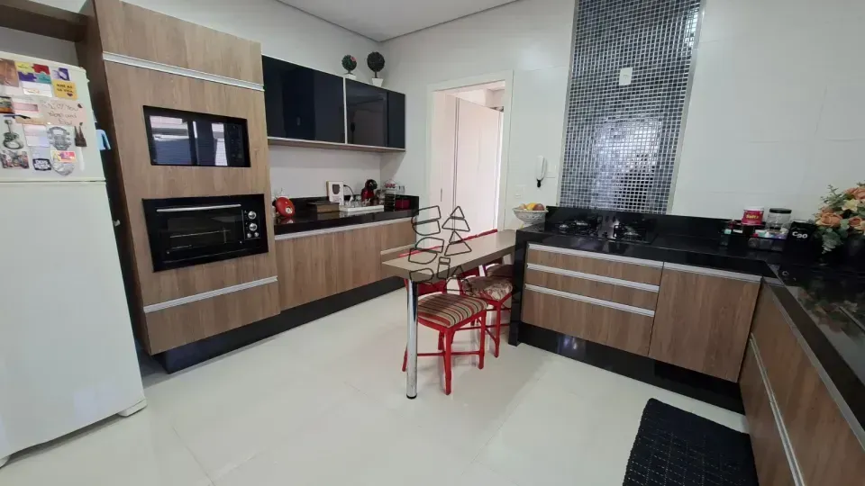Imagens do imóveis Casa em condomínio à venda - Roland II - Parque Residencial Roland Limeira
